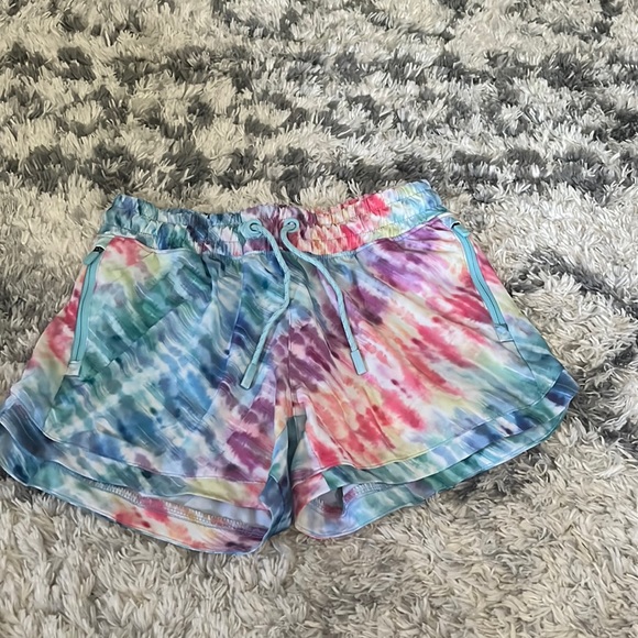 Athleta Girls Tye-Dye Shorts - Picture 1 of 4